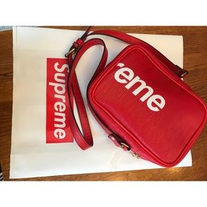 louis vuitton x supreme danube epi pm black